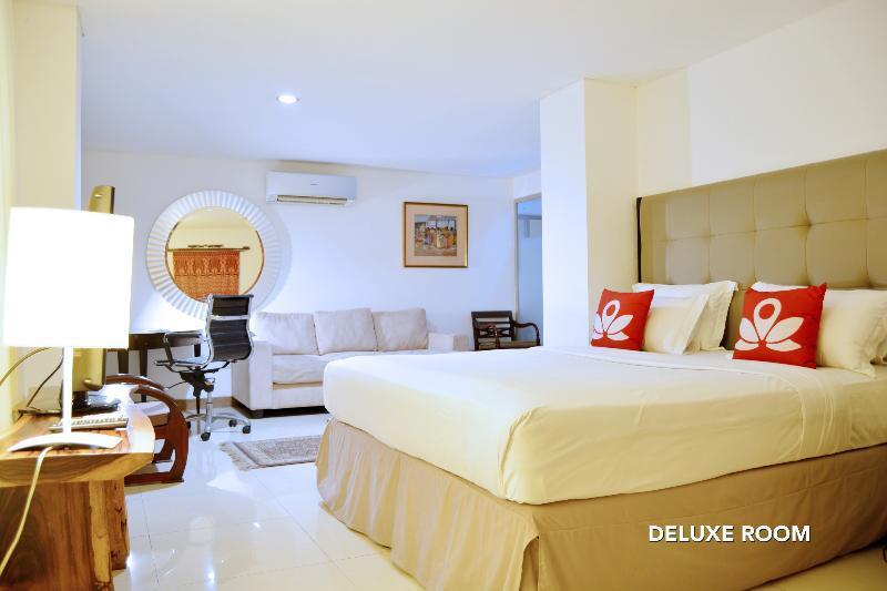 W Home Cikatomas Jakarta Buitenkant foto